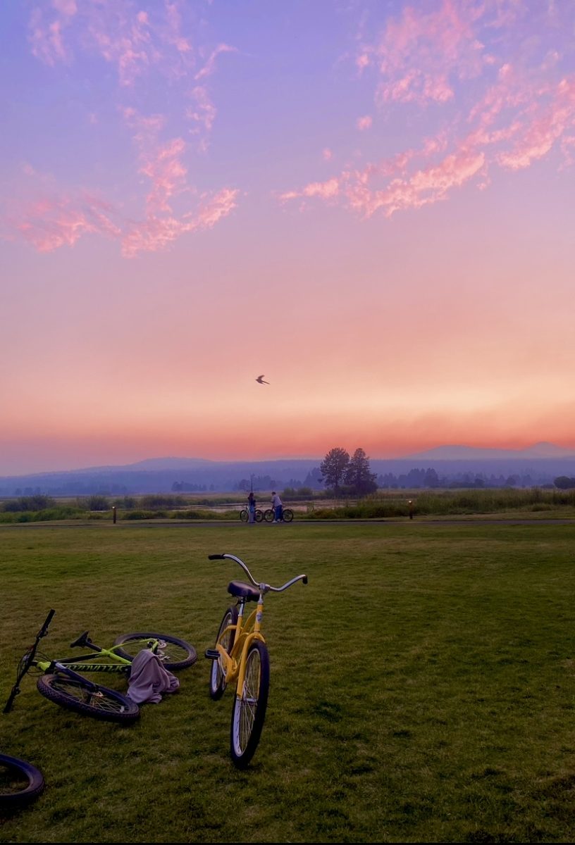 Sunset in SunRiver, OR. Captured after a leisurely bike ride in the summer air.
