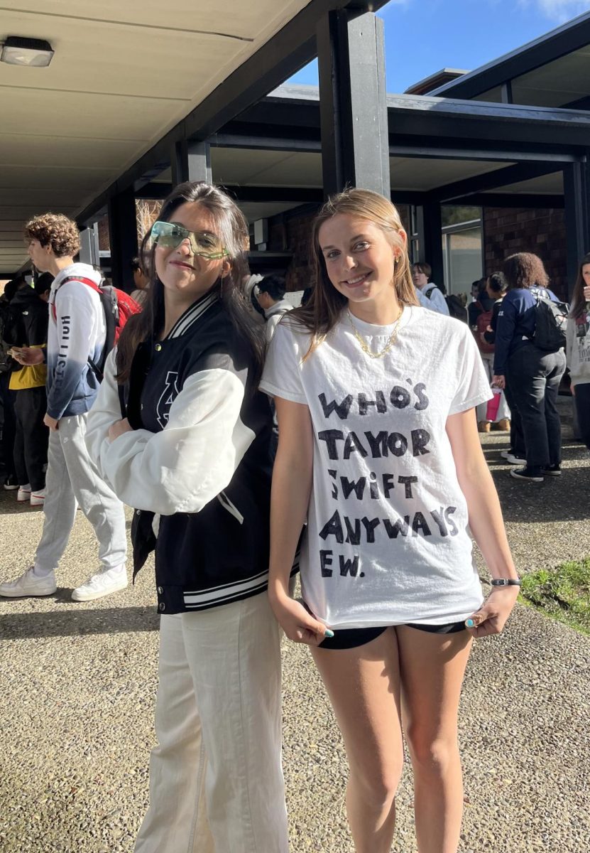 By Friday, most students and teachers were burnt out from all of the weeks spirit. Luckily, there were still a couple of students who put in the effort to dress up as their favorite artist. Merritt dressed up as Taylor Swift, while Fernanda dressed up as a Brazilian Rapper.